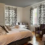 Le D'ouchy Bed & Breakfast 3*