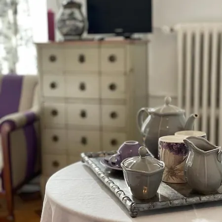 Le D'ouchy Bed & Breakfast 3*