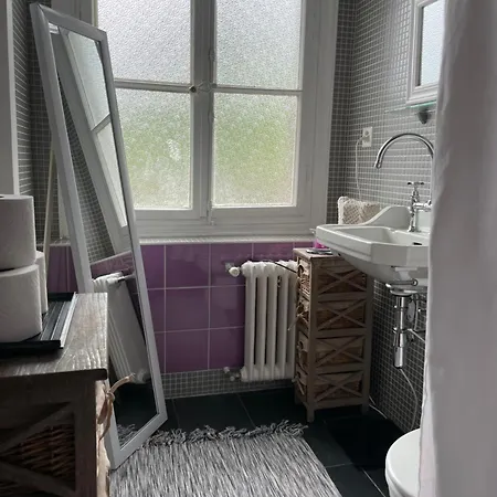 Le D'ouchy Bed & Breakfast